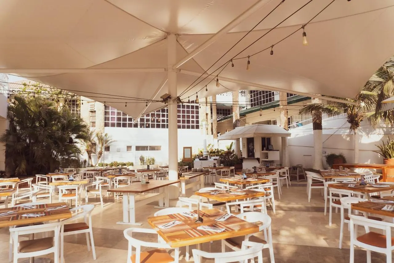 Hotel Las Americas Casa De Playa Cartagena