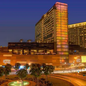Hotel Swissôtel Al Ghurair *****