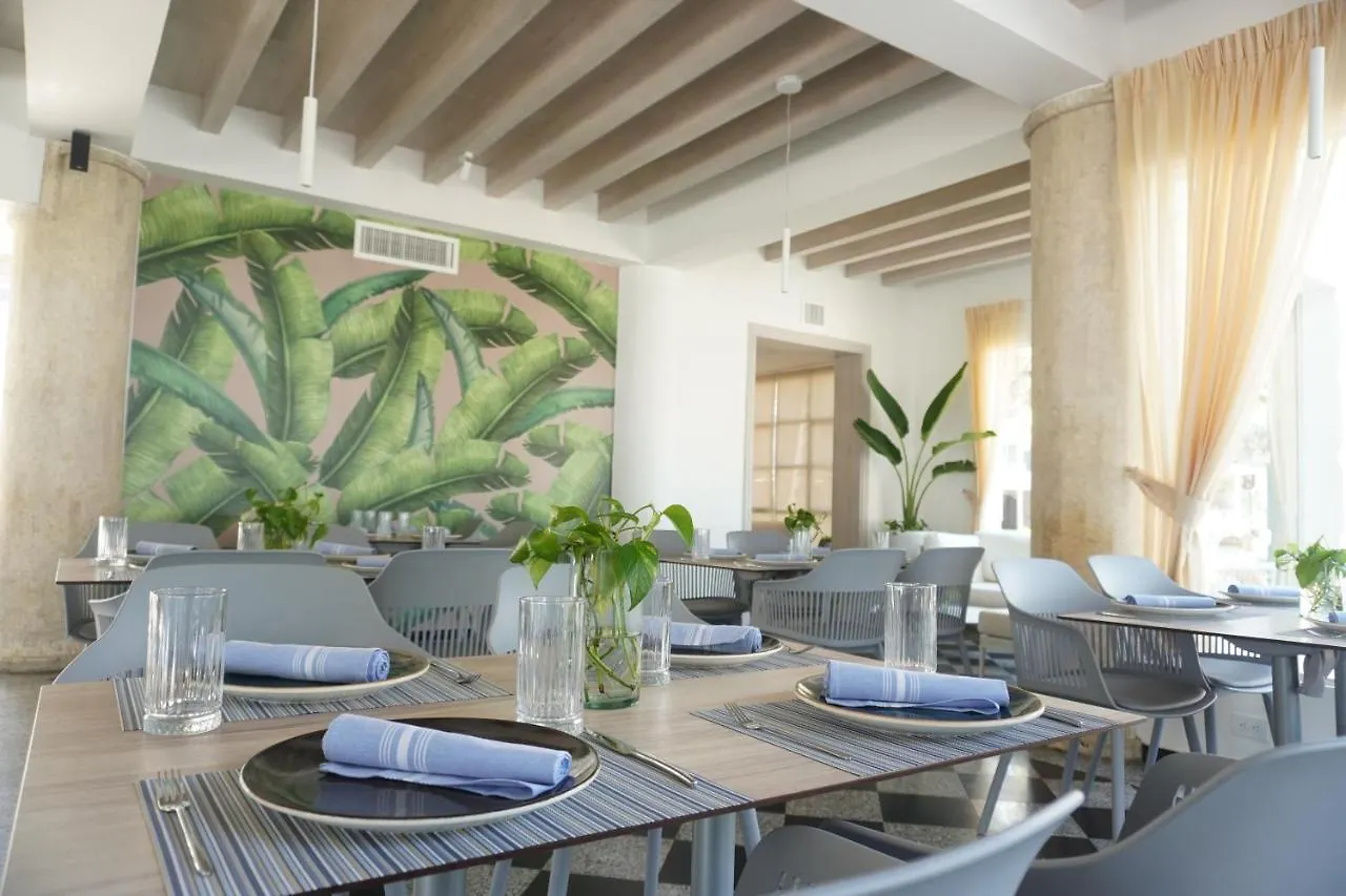 Hotel Las Americas Casa De Playa Картахена