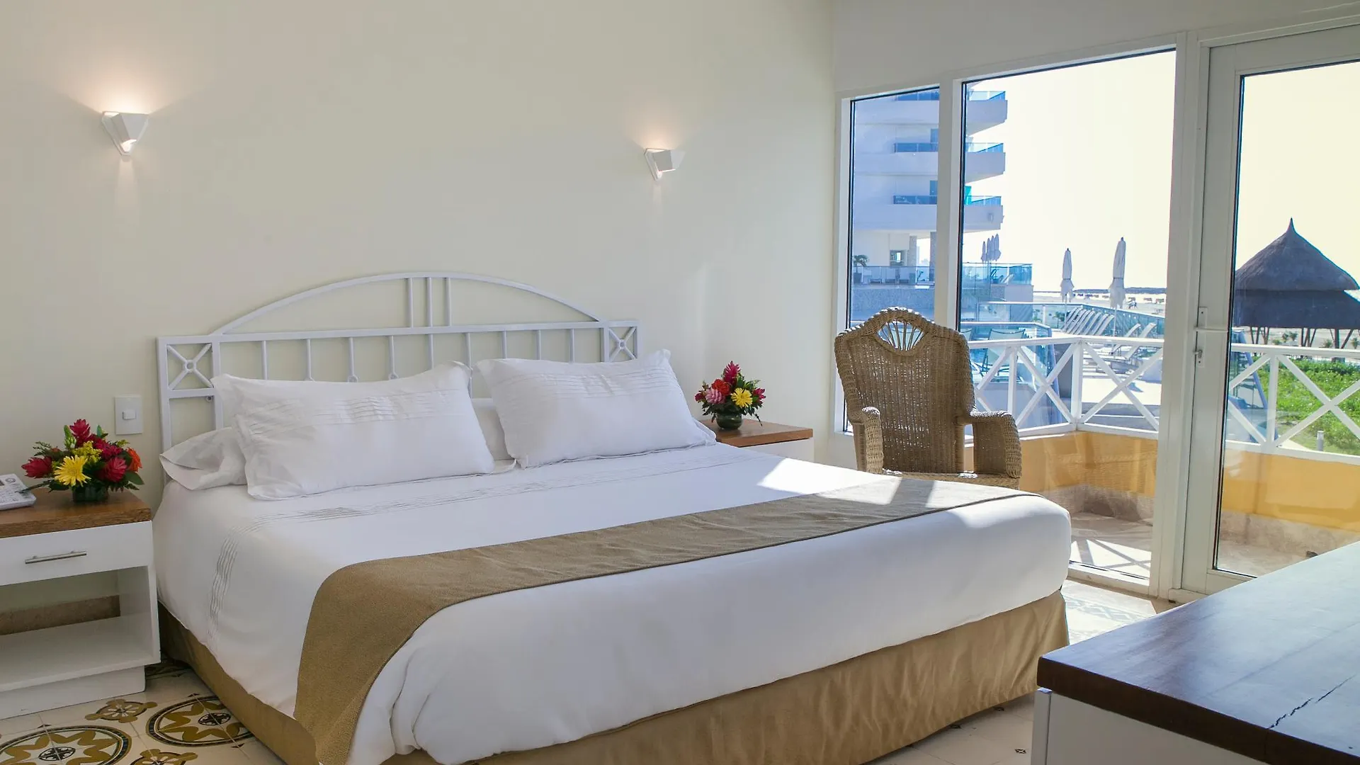 Hotel Las Americas Casa De Playa Cartagena